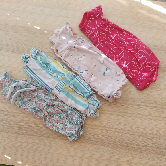 Baby Girl Carter's Romper Set - Picture 2 of 15